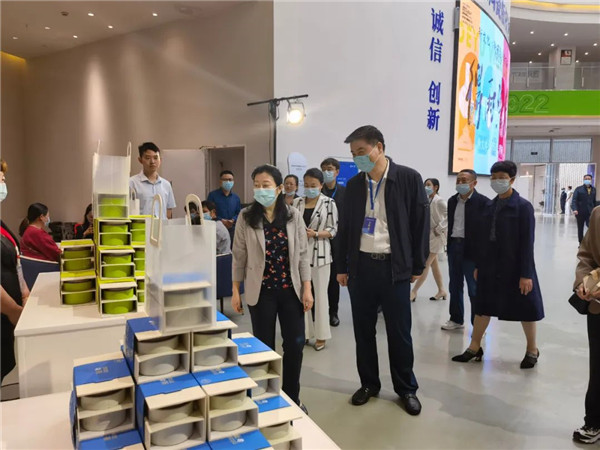 新理念、新時尚、新方式、新感受——德宇集團舉行2022得雨活茶新品發(fā)布推廣會